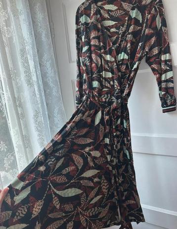 Stijlvol tricot zwart gebloemde jurk Expresso maat XL 42 44 beschikbaar voor biedingen