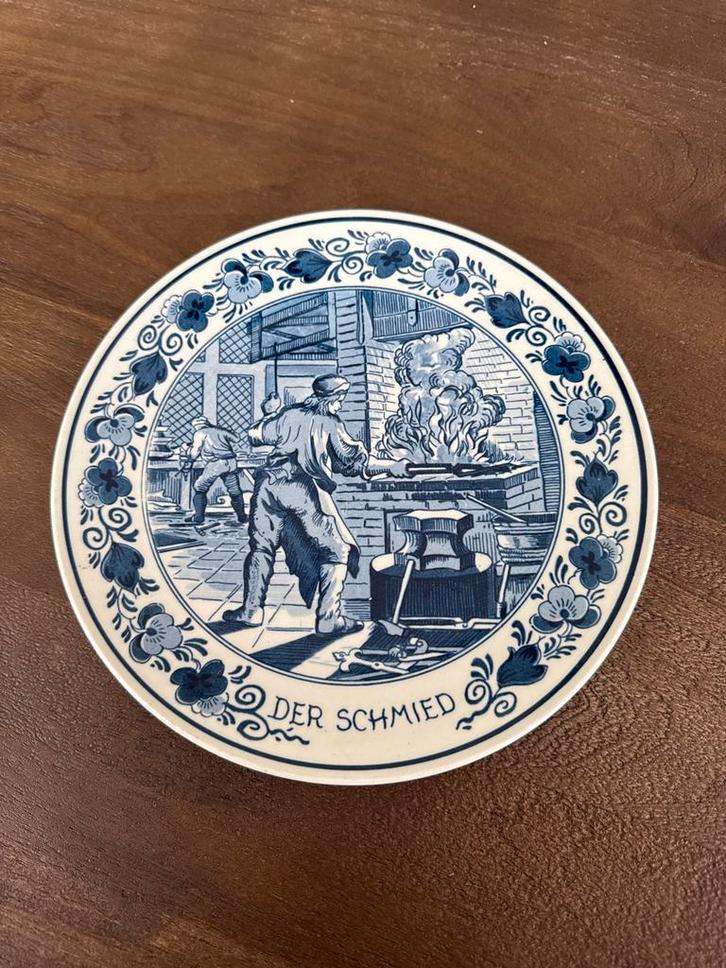 Delfts Blauw Wandbord - De Smid, Antiek en Kunst, Antiek | Wandborden en Tegels, Ophalen of Verzenden