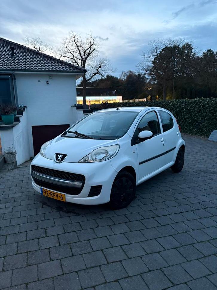 Peugeot 107 1.0 12V 5DR 2011 Wit, Auto's, Peugeot, Particulier, Benzine, A, Hatchback, Handgeschakeld, Origineel Nederlands, Wit
