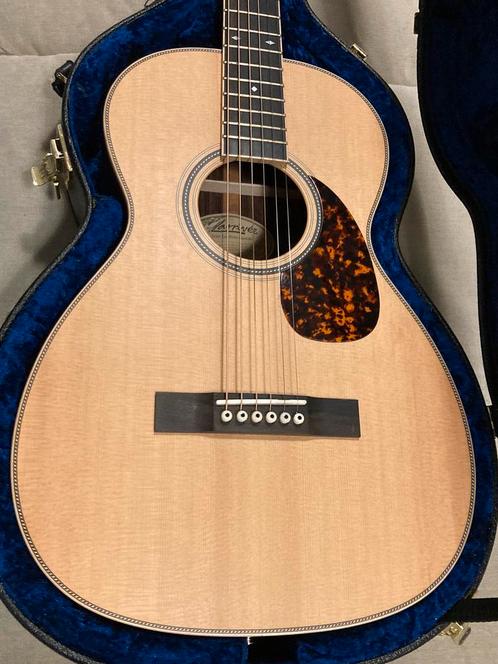 Larrivee OO-40R with KnK pure mini pickup, Muziek en Instrumenten, Snaarinstrumenten | Gitaren | Akoestisch, Zo goed als nieuw