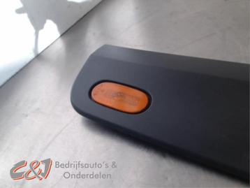 Sierstrip van een Volkswagen Crafter beschikbaar voor biedingen