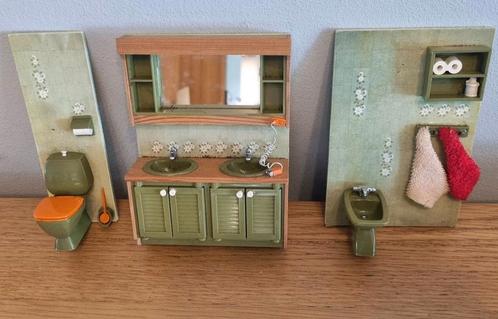 Vintage poppenhuis badkamer toilet bidet wastafel lundby, Verzamelen, Poppenhuizen en Toebehoren, Zo goed als nieuw, Sanitair