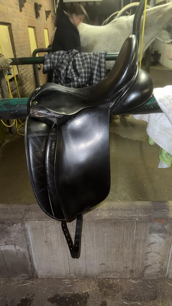 Hulsebos wb3 dressuur zadel, Dieren en Toebehoren, Paarden en Pony's | Zadels, Gebruikt, Dressuur, Ophalen of Verzenden