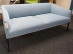 Arper Saari Sofa | Design bank | Licht blauw | 2-zits, Huis en Inrichting, Banken | Bankstellen, Gebruikt, -, 150 tot 200 cm, Tweepersoons