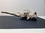 Asphaltfrees Aduco Wirtgen 1900DC, Hobby en Vrije tijd, Modelauto's | 1:50, Ophalen of Verzenden, Gebruikt, Hijskraan, Tractor of Landbouw