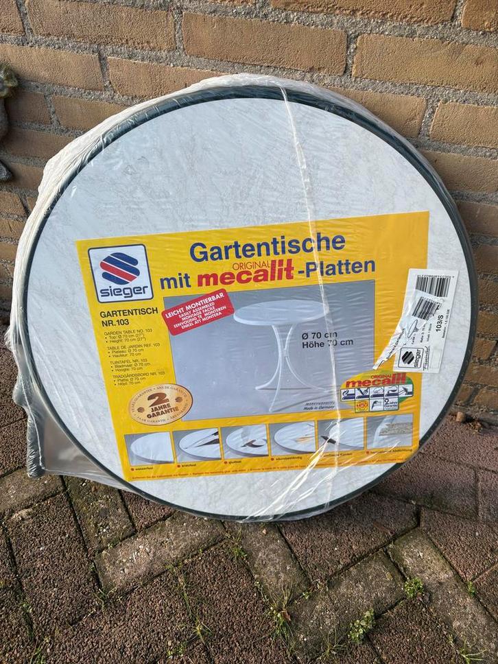 Ronde tuintafel 70cm, wit met donkergroen - Nieuw, Tuin en Terras, Tuintafels, Nieuw, Rond, Kunststof, Ophalen