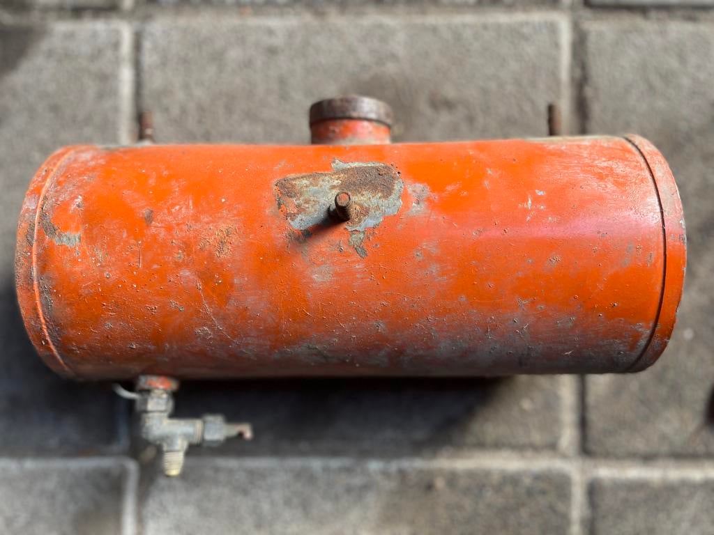 BRANDSTOFTANK VOOR EEN OLDTIMER TRACTOR, Ophalen, Gebruikt