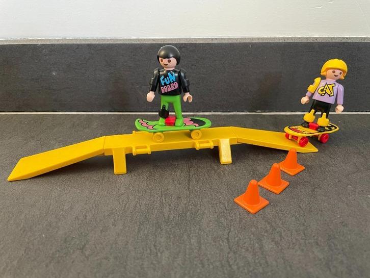 Playmobil 3709 - Kinderen met skateboards, Kinderen en Baby's, Speelgoed | Playmobil, Zo goed als nieuw, Complete set, Ophalen of Verzenden
