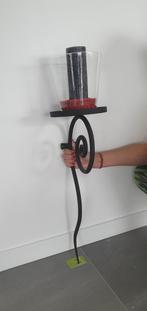 2 smeedijzeren kandelaars, Incl. glas, kaars en accessoires, Ophalen, 50 tot 75 cm, Zwart, Zo goed als nieuw