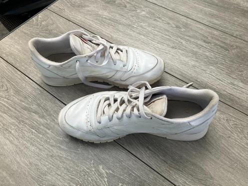 Reebok Classis damessneaker,  maat 42, Kleding | Dames, Schoenen, Zo goed als nieuw, Sneakers of Gympen, Wit, Ophalen of Verzenden