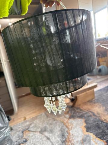 Zwarte kroonluchter lamp beschikbaar voor biedingen