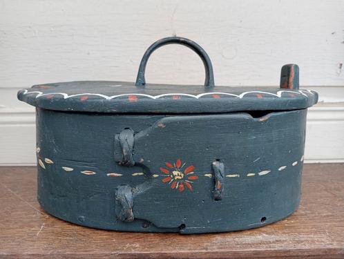 antieke Zweedse houten gebogen box bentwood box groen, Antiek en Kunst, Antiek | Woonaccessoires, Ophalen of Verzenden