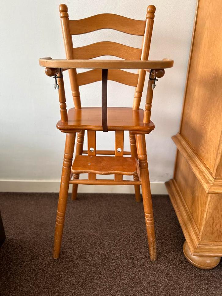 Hegowa beuken kinderdtoel, Kinderen en Baby's, Kinderstoelen, Gebruikt, Meegroeistoel, Afneembaar eetblad, Gordel(s), Stoelverkleiner