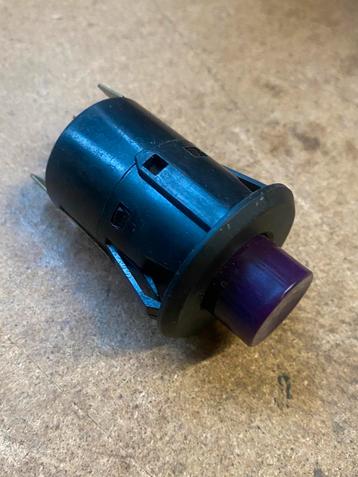 Originele Volvo 140 164 schakelaar extra verlichting nieuw beschikbaar voor biedingen