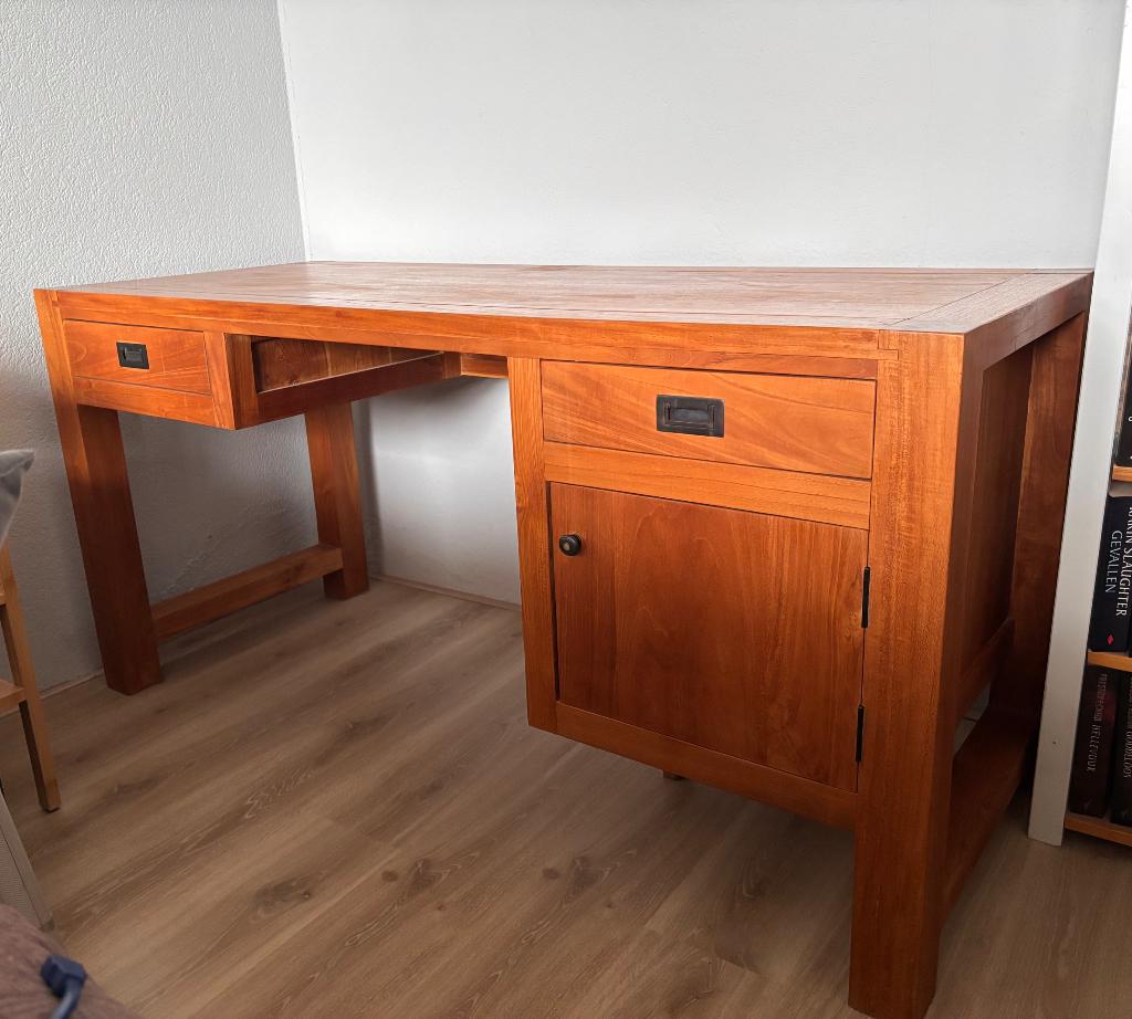 Teakhouten bureau (massief), Huis en Inrichting, Bureaus, Ophalen, Gebruikt