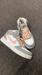 Nike air Max grijs pastel roze 39, Sport en Fitness, Basketbal, Ophalen of Verzenden, Zo goed als nieuw, Schoenen