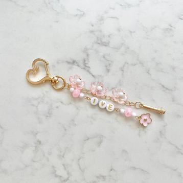 Kpop Ive sleutelhanger beschikbaar voor biedingen