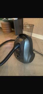 Stofzuiger van het merk Ryer, Ophalen, Zo goed als nieuw