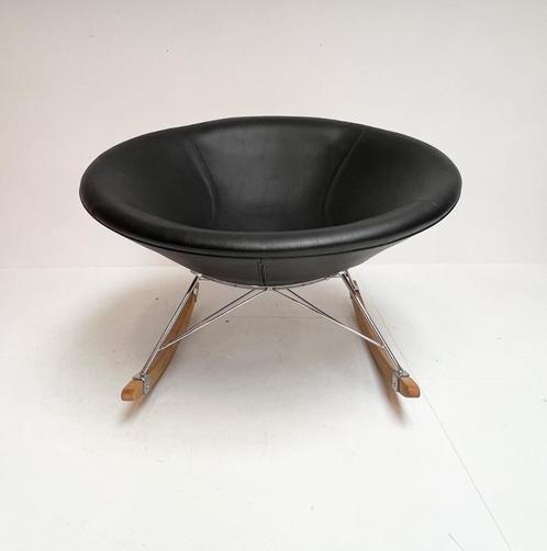 Donut design schommelstoel, na 2000, Huis en Inrichting, Fauteuils, Gebruikt, Hout, Leer, Metaal, 100 tot 125 cm, 100 tot 125 cm