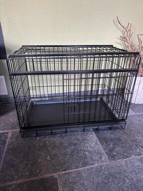 Bench zo goed als nieuw, Dieren en Toebehoren, Hondenbenches, Zo goed als nieuw, Ophalen