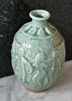 vintage celadon vaas, Antiek en Kunst, Antiek | Keramiek en Aardewerk, Ophalen of Verzenden