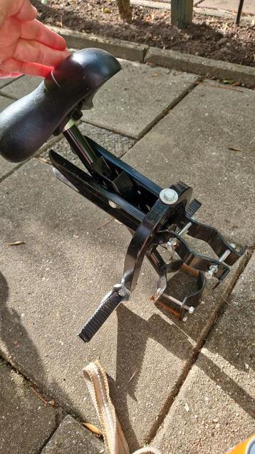 Zadel op stang beschikbaar voor biedingen