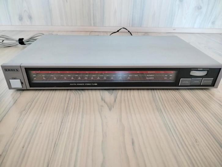 Erres AM-FM Analog Stereo Tuner, Audio, Tv en Foto, Tuners, Ophalen of Verzenden