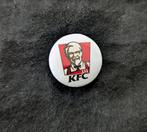 KFC Button / Speldje – 25mm, Verzamelen, Speldjes, Pins en Buttons, Verzenden, Nieuw, Overige onderwerpen, Button