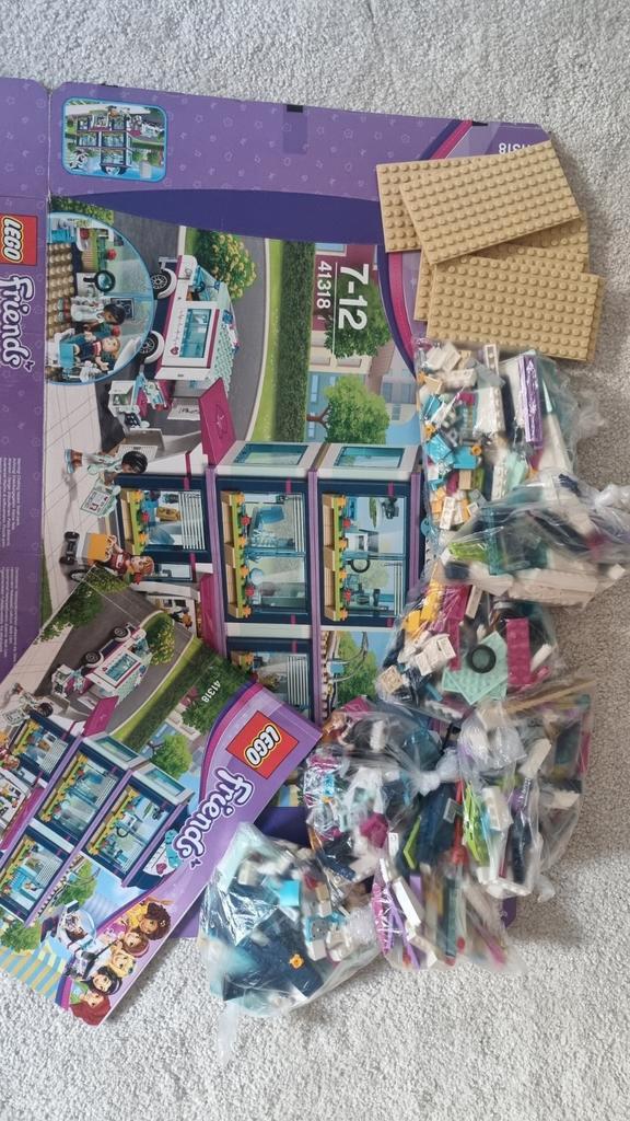 LEGO Friends 41318 Heartlake Ziekenhuis compleet, Kinderen en Baby's, Speelgoed | Duplo en Lego, Zo goed als nieuw, Lego, Complete set