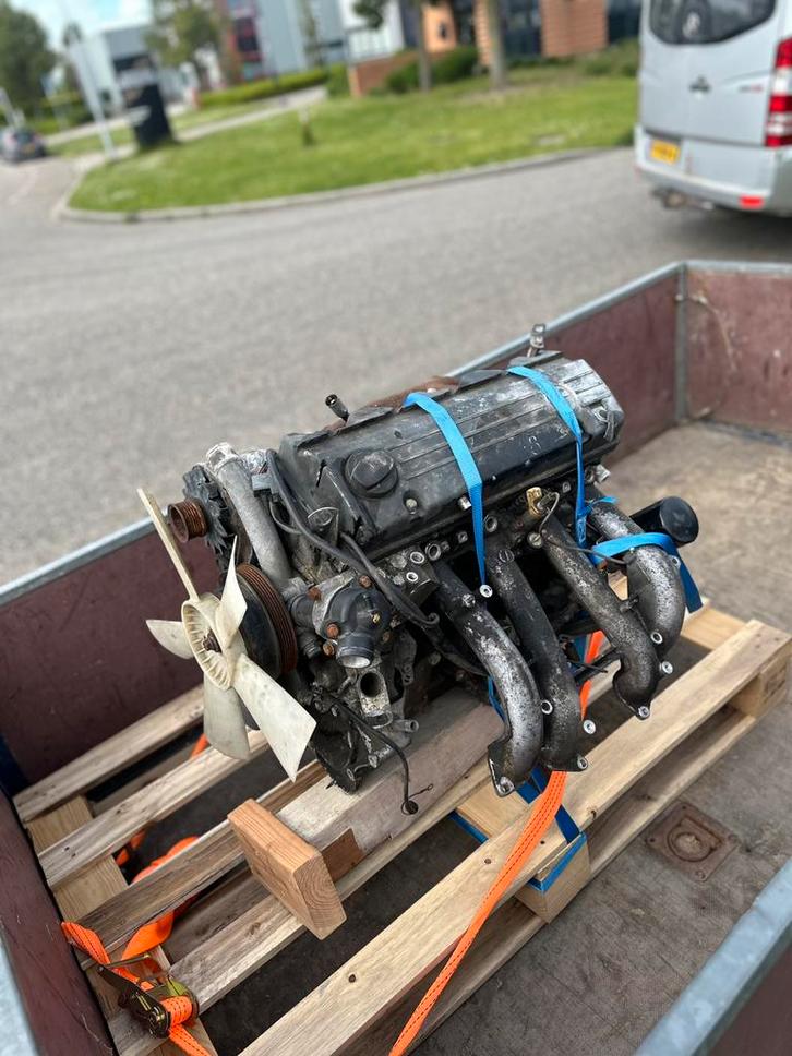 2,3L M102 uit W124 230E, Auto-onderdelen, Motor en Toebehoren, Mercedes-Benz, Gebruikt, Ophalen