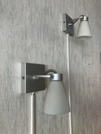 2 RVS Wandlampjes met Melkglazen Kelkjes, Ophalen of Verzenden, Zo goed als nieuw, Glas