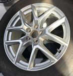 Originele 18 inch Volvo xc60 winterbanden met velgen 5x108