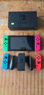 Nimtendo Switch V2 2020, 4 Joy-Cons, 4 games 256gb SD, Zo goed als nieuw, Ophalen, Switch 2019 Upgrade, Met 3 controllers of meer