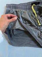 Set: sportbroekje, 2 longsleeves, 2 shirts en broek mt 38, Ophalen of Verzenden, Gedragen, Zwart