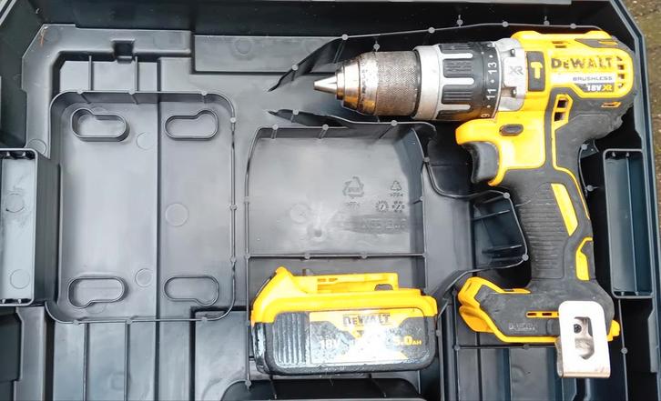 DCD796  schroefboormachine Body met  5.0 Ah, Doe-het-zelf en Verbouw, Gereedschap | Boormachines, Gebruikt, Ophalen of Verzenden