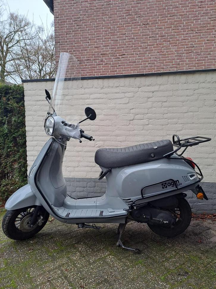 AGM VX50 scooter Nardo Grey - recent onderhoudsbeurt gehad!, Fietsen en Brommers, Snorfietsen en Snorscooters, Gebruikt, Overige merken