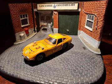 Mebetoys Toyota 2000 GT 1:43 beschikbaar voor biedingen