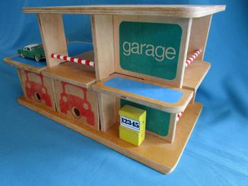 Vintage SIO houten garage jaren 60 speelgoed 