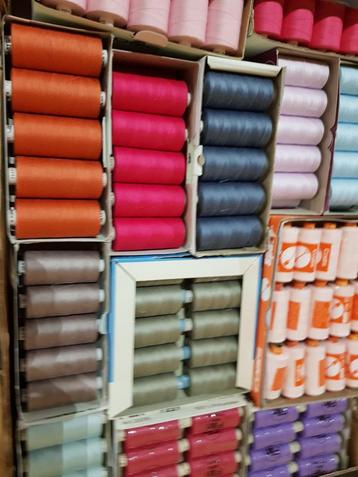 Grote partij merkgaren o.a Gutermann Alterfils  beschikbaar voor biedingen
