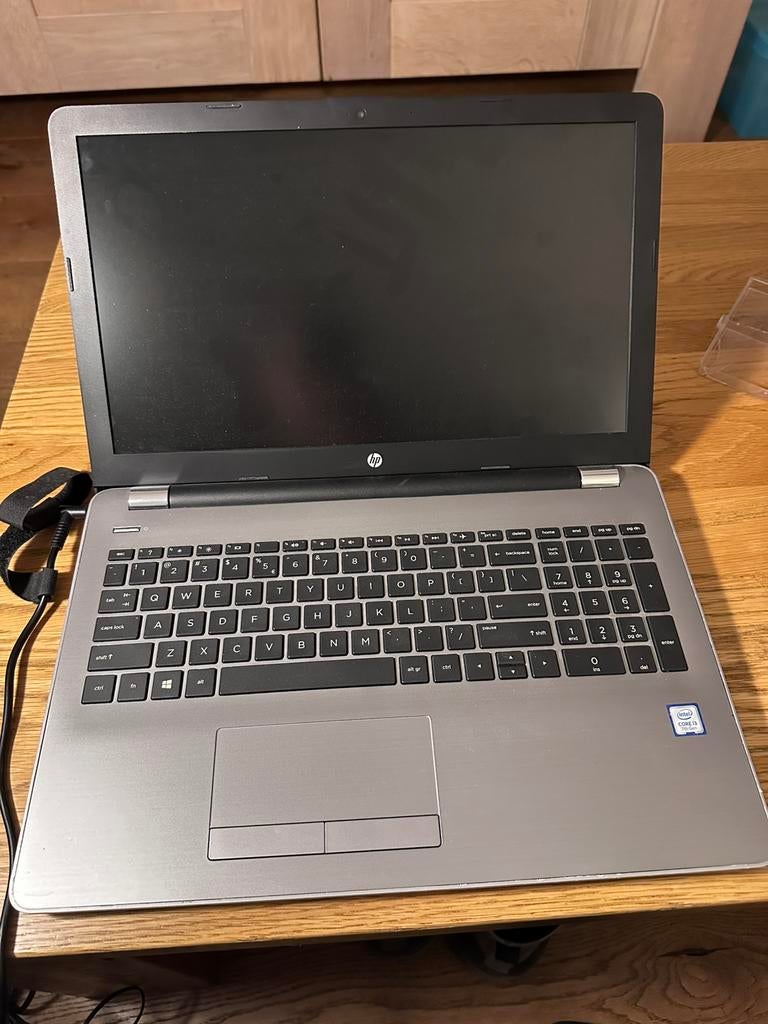 HP 250 G6 laptop zonder harde schijf, Computers en Software, Windows Laptops, Gebruikt, 2 tot 3 Ghz, Ophalen of Verzenden, 15 inch