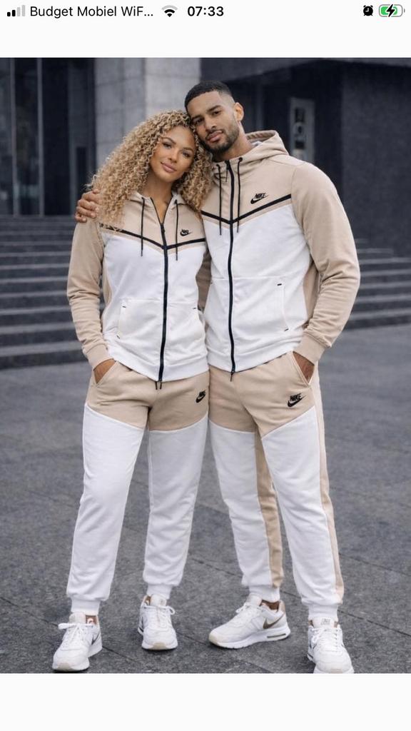 Supermooi trainingspak van NIKE, Kleding | Dames, Ophalen of Verzenden, Zo goed als nieuw, Zwart, Overige typen