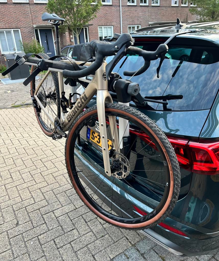 Thule fietsendrager, Ophalen, 2 fietsen, Zo goed als nieuw, Achterklepdrager