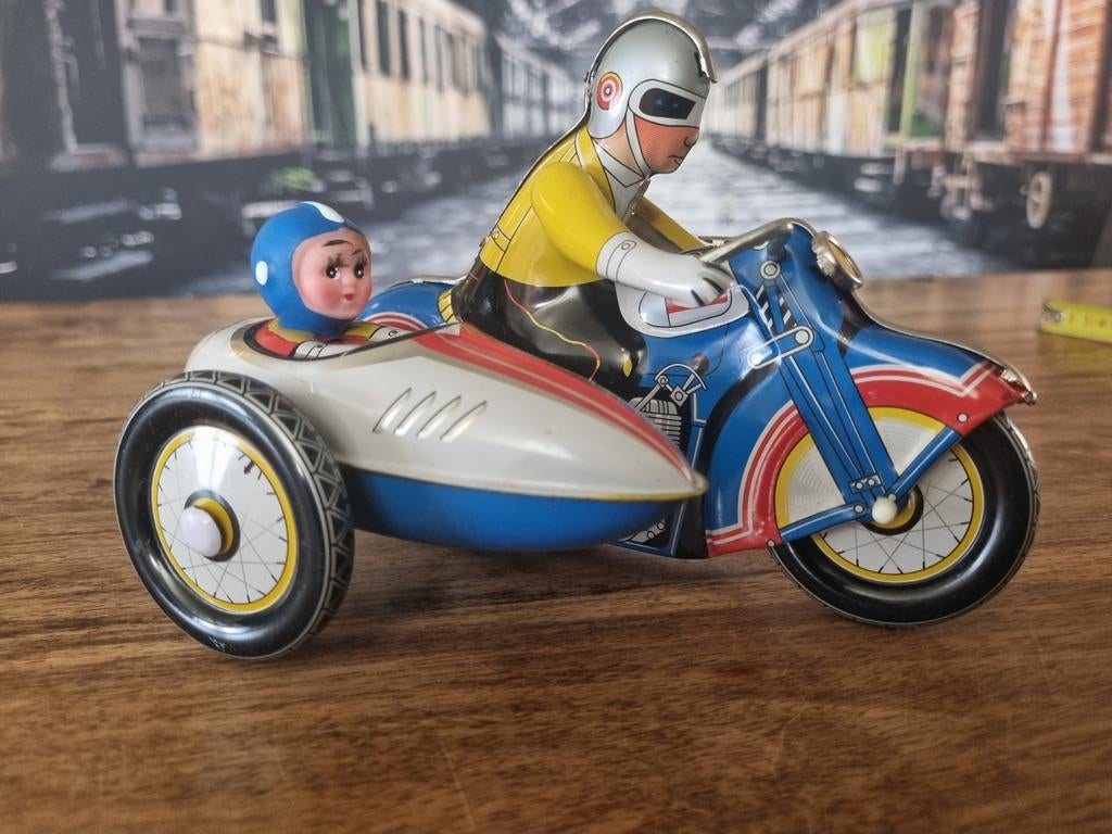 Vintage blikken motor met zijspan - opwindbaar speelgoed, Antiek en Kunst, Antiek | Speelgoed, Ophalen of Verzenden