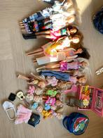 Vintage Barbie poppen met accessoires, Ophalen, Gebruikt, Barbie