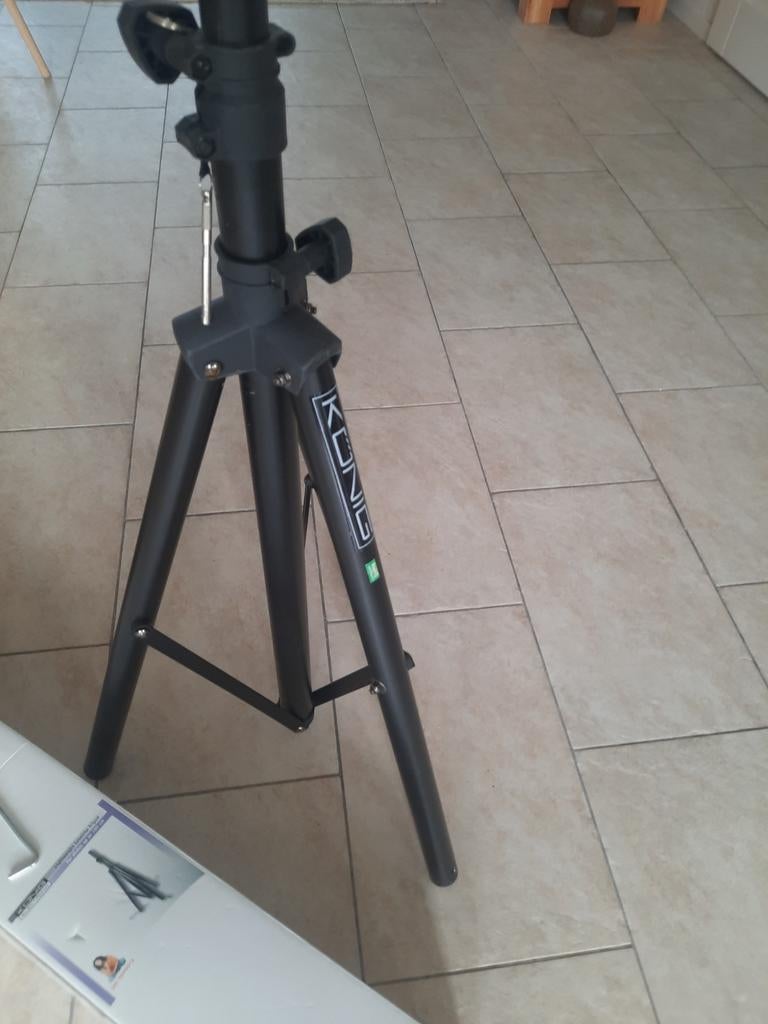 Driepoot statief voor schotel tot 100 cm Konig, Caravans en Kamperen, Ophalen, Zo goed als nieuw