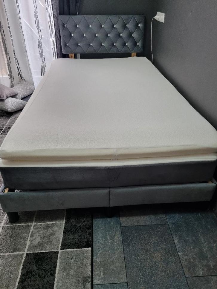 Sprinbox bed LED, Huis en Inrichting, Slaapkamer | Bedden, Zo goed als nieuw, Eenpersoons, 120 cm, 200 cm, Hout, Grijs, Ophalen