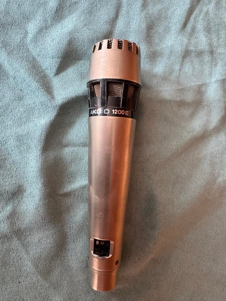 AKG D 1200 E Microfoon, Muziek en Instrumenten, Ophalen of Verzenden, Gebruikt, Zangmicrofoon