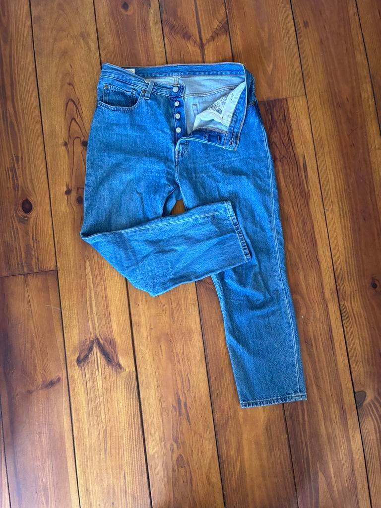 Levi’s 501, Kleding | Dames, Spijkerbroeken en Jeans, Ophalen of Verzenden, Zo goed als nieuw, Blauw, W30 - W32 (confectie 38/40)