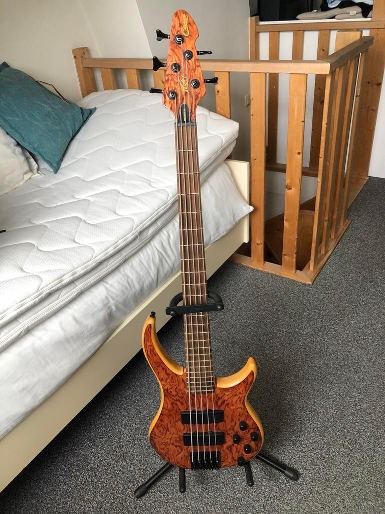 Peavey Cirrus 5 snaren bas., Ophalen of Verzenden, Gebruikt, Elektrisch, 5-snarig