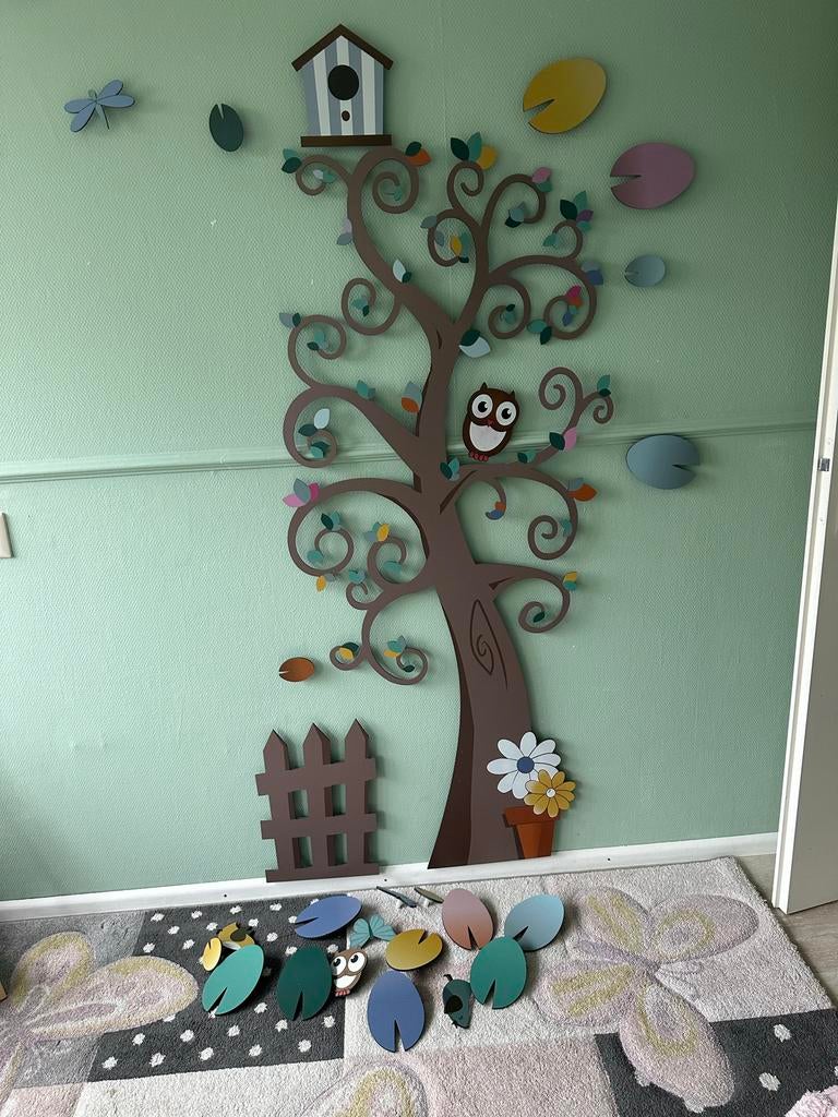 Boom met boomvriendjes - Leuke wanddecoratie voor kinderkame, Gebruikt, Hout, Meerkleurig, Decoratieobject